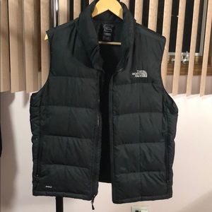 Men NorthFace Vest (Medium)